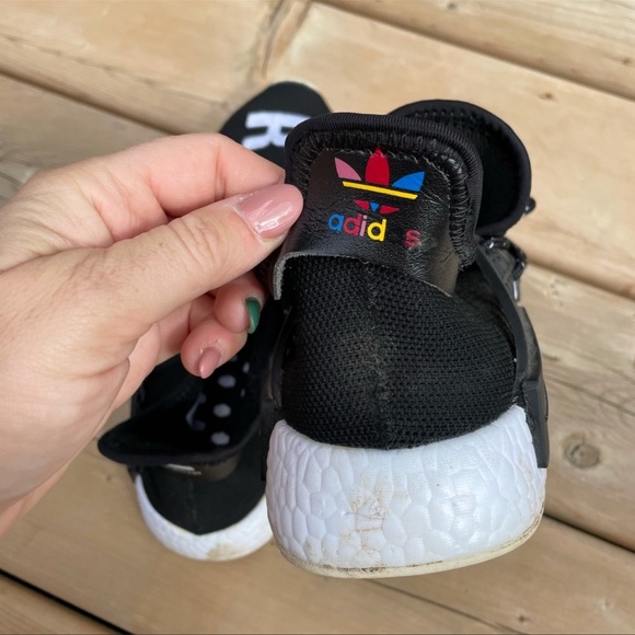 Adidas x Pharel Williams shoes - Picture 5 of 9